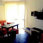 Apollon Apartamento