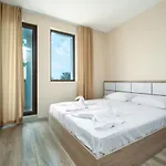 Apollon Apartamento *