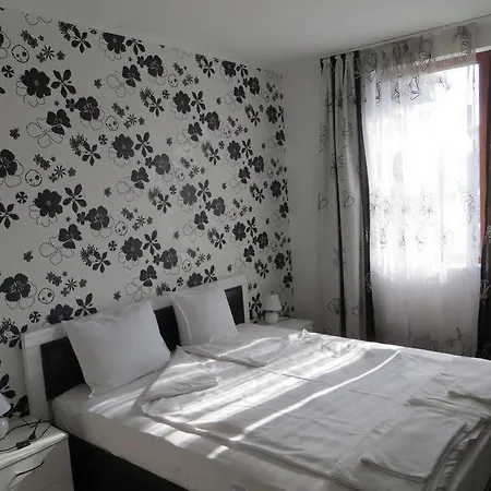 Apollon * نيسيبار