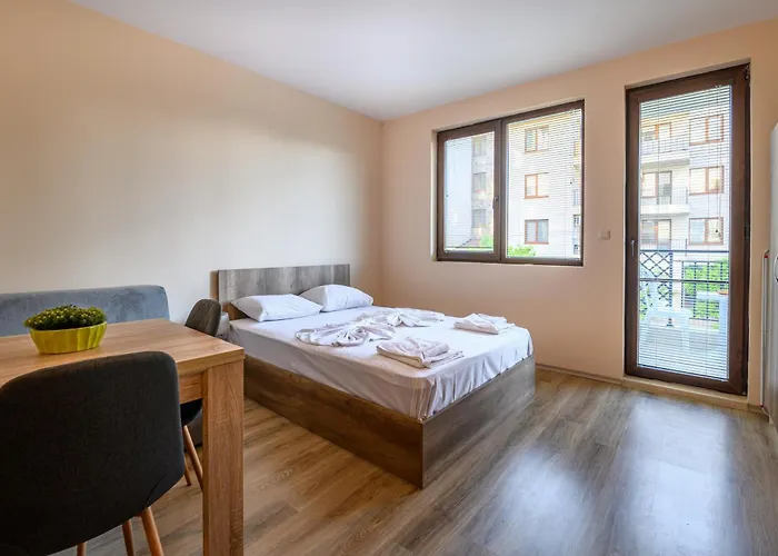 アパート Apollon