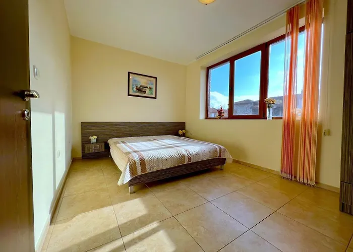 Apollon ネセバル