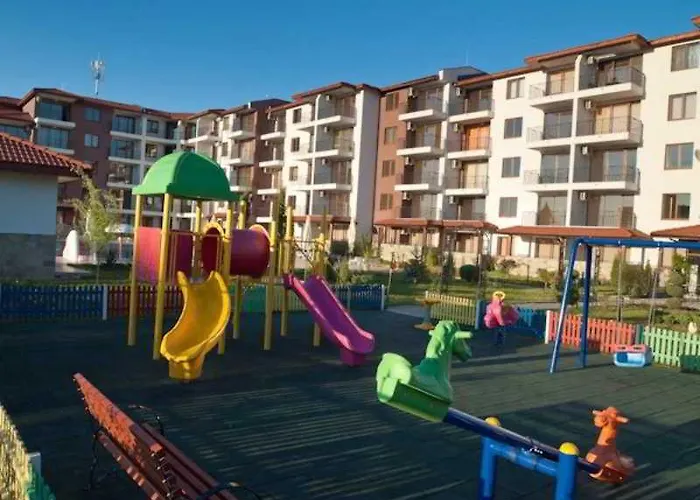 Apollon アパート