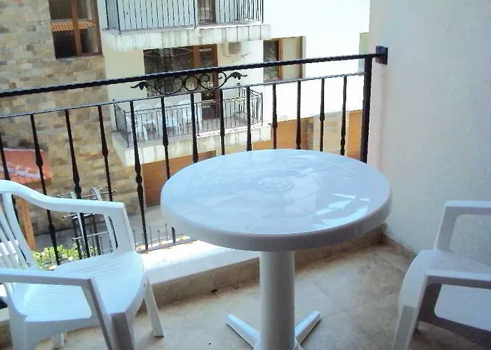 Apollon ネセバル